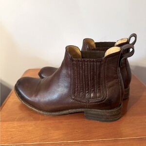 Frye Chelsea Boots